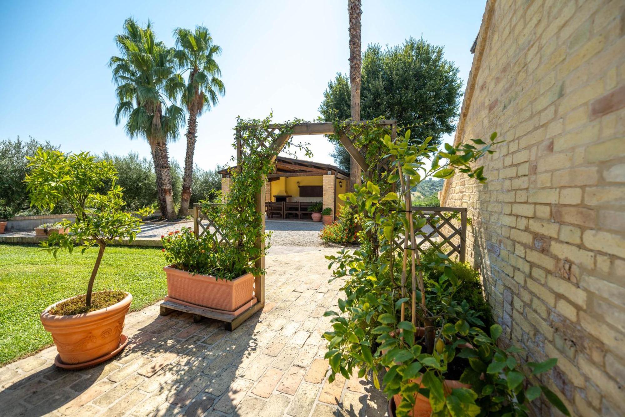 Villa Iulia Controguerra Exterior foto